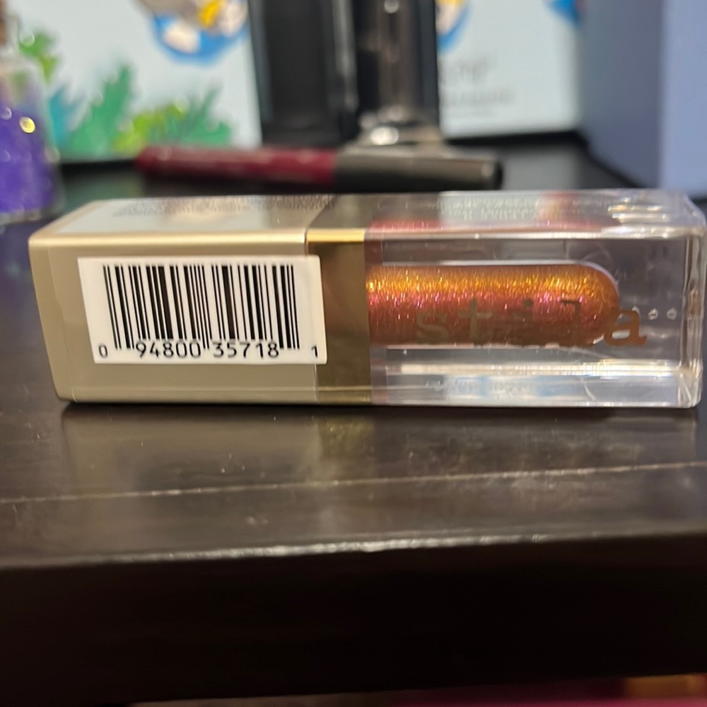 Stila lipgloss NWT